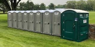 Best VIP or Luxury Restroom Trailers  in Bellwood, PA